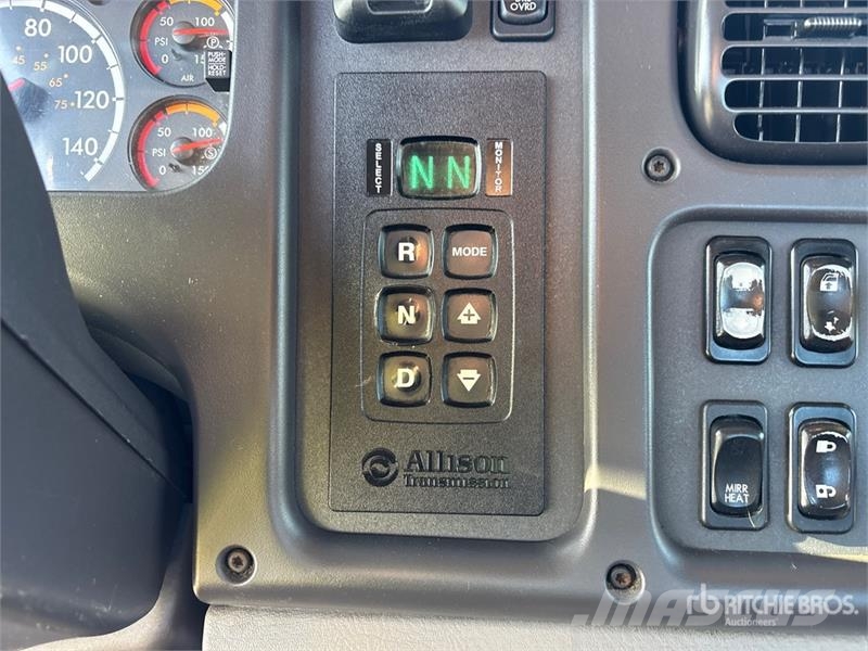 Freightliner M2 106 Sadulveokid