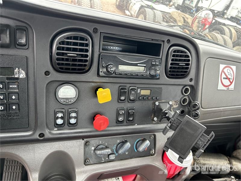 Freightliner M2 106 Motrici e Trattori Stradali