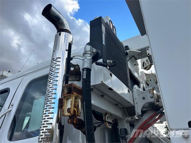 Freightliner M2 106 Auto košare