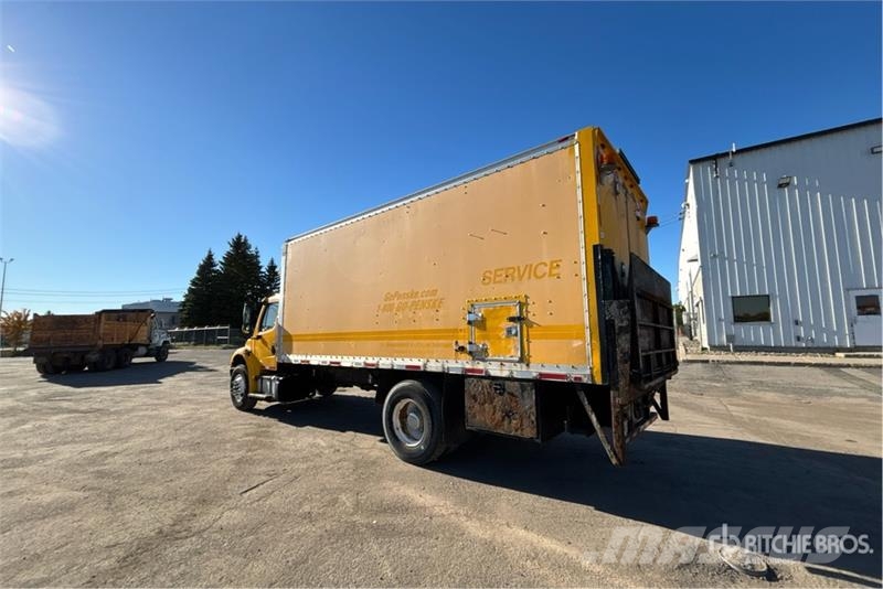 Freightliner M2 106 Pick up/Dropside