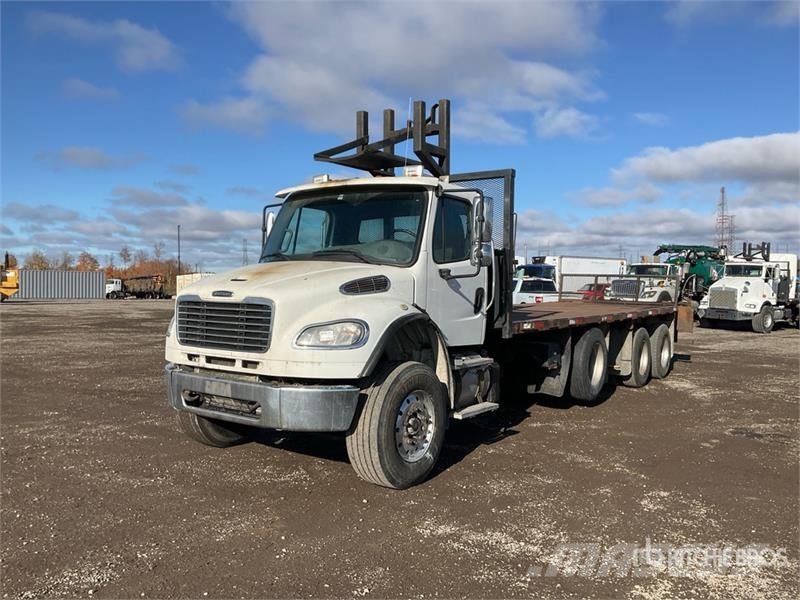 Freightliner M2 106 平板栏板货车