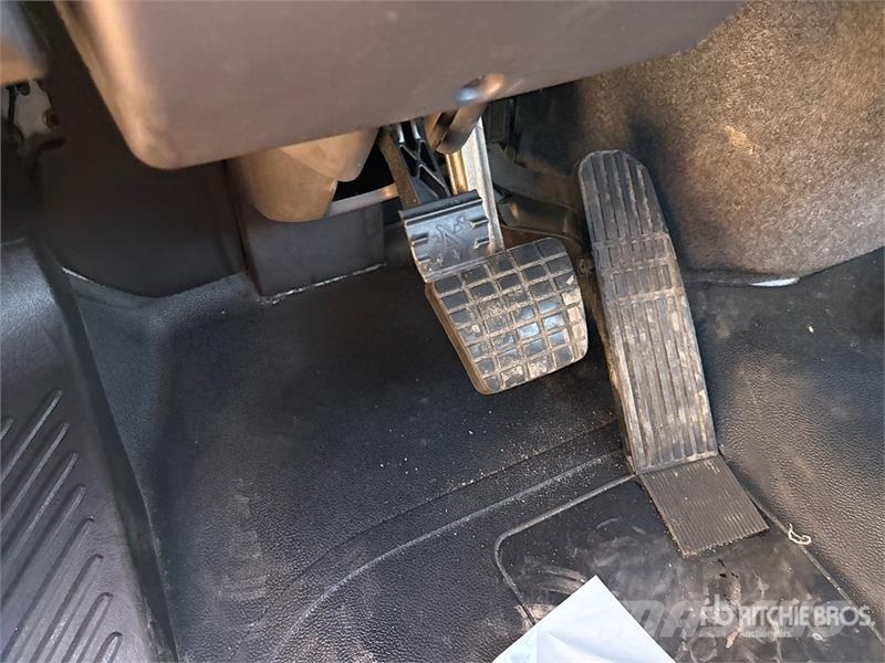 Freightliner M2 106 كابينة والداخلية