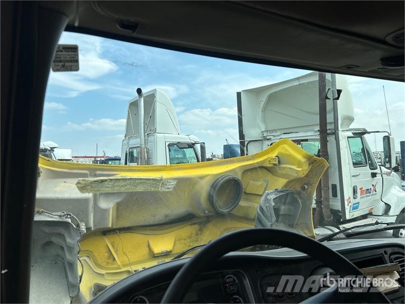 Freightliner M2 106 Other trucks