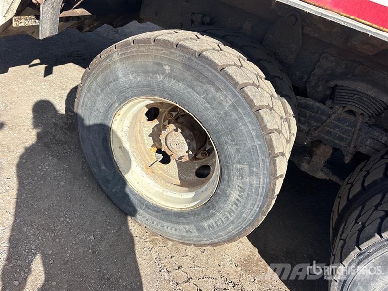 Freightliner M2 106 Camion dei rifiuti