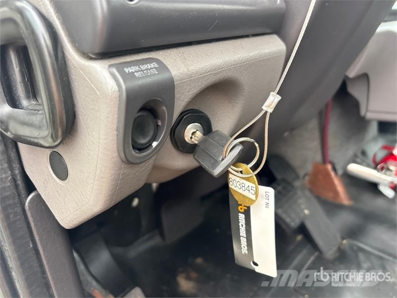 Freightliner M2 106 Cabines e interior