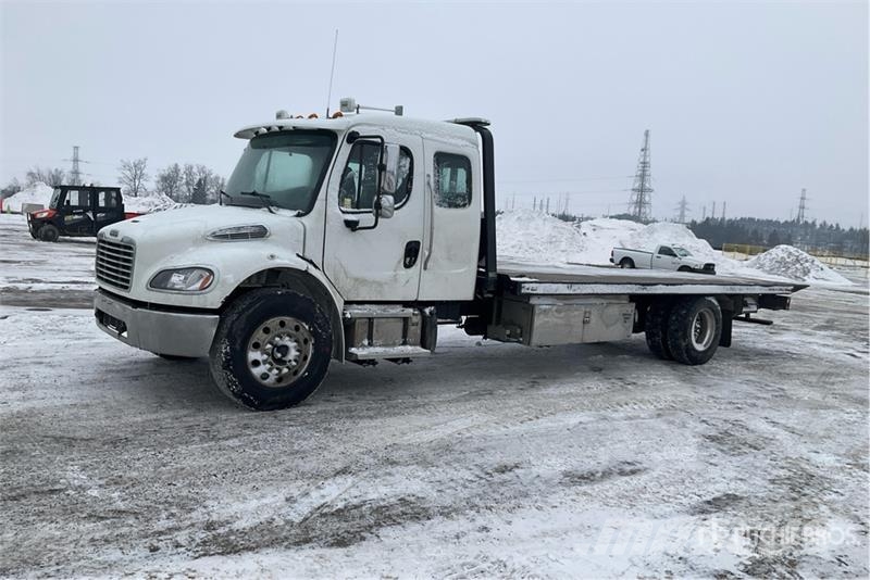 Freightliner M2 106 救援车