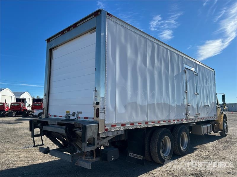 Freightliner M2 106 Kühlkoffer