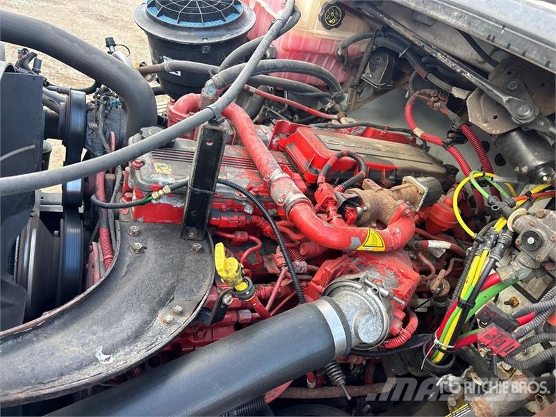 Freightliner M2 106 Camion a temperatura controllata