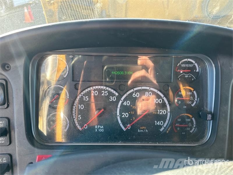 Freightliner M2 106 Kühlkoffer