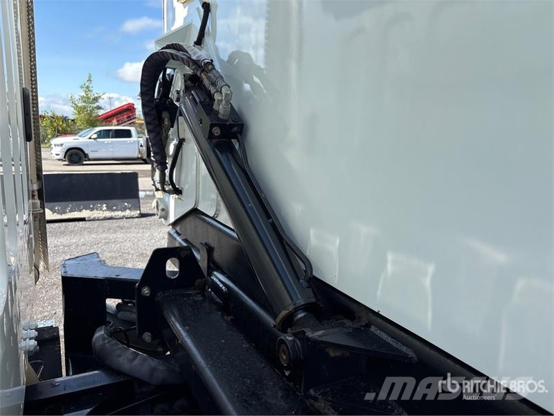 Freightliner M2 106 清掃車