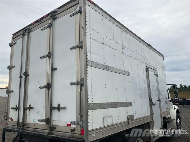 Freightliner M2 106 Kühlkoffer