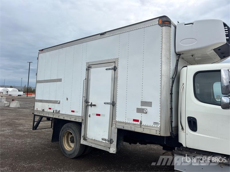 Freightliner M2 106 Рефрижератори