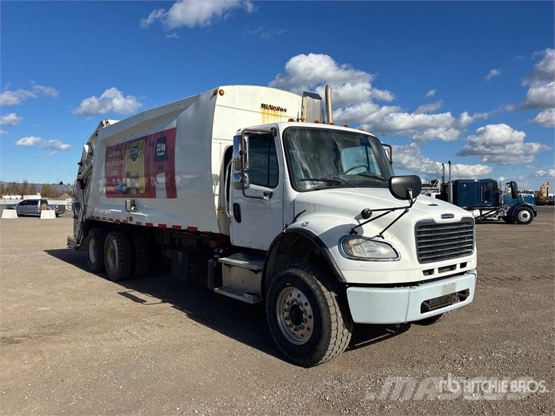 Freightliner M2 106 Camion dei rifiuti