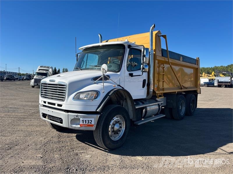 Freightliner M2 106 Φορτηγά Ανατροπή