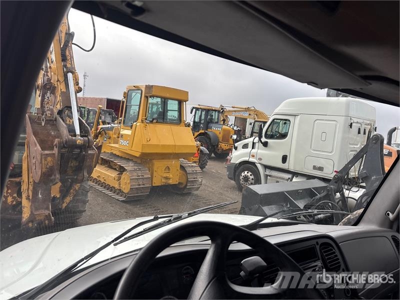 Freightliner M2 106 Cabines e interior