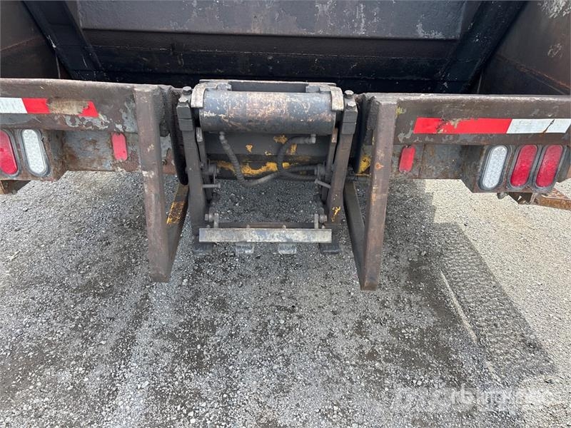 Freightliner M2 106 Kamioni za otpad