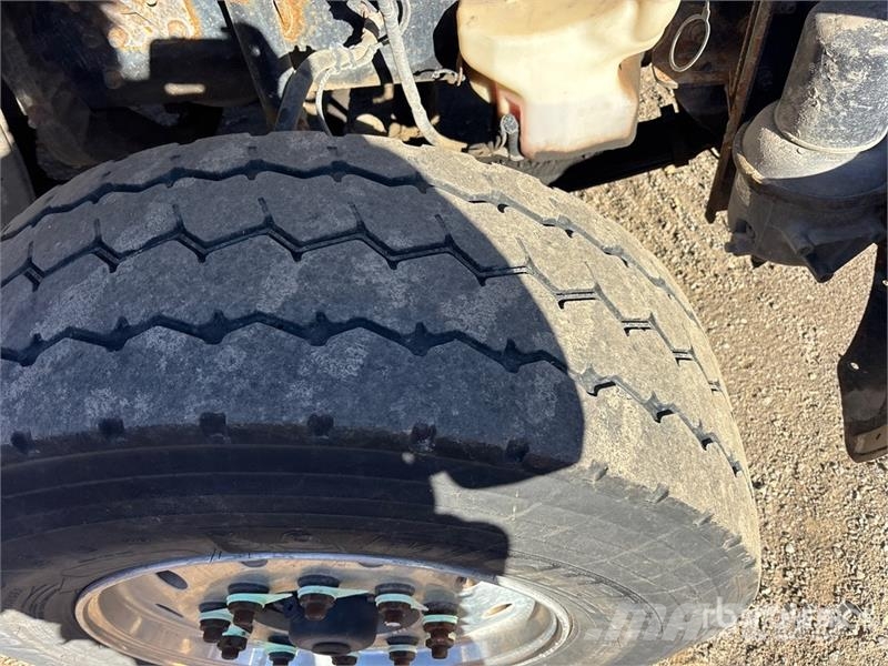 Freightliner M2 106 Kamioni za otpad