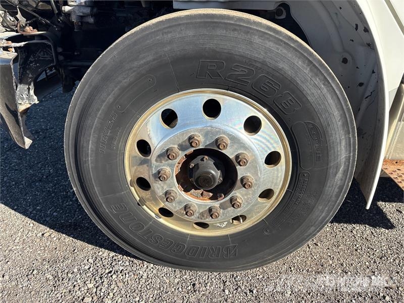Freightliner M2 106 Temperature controlled trucks