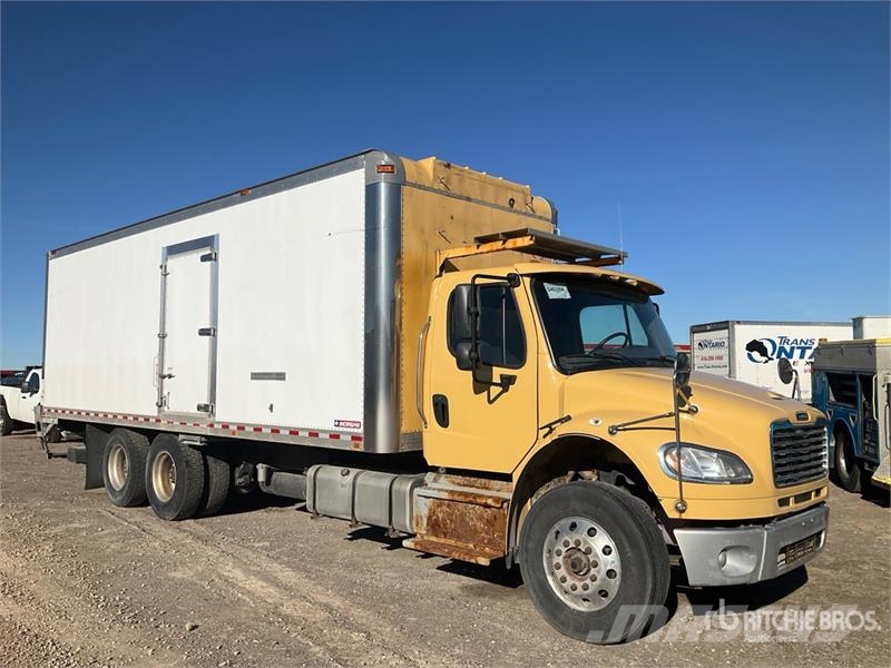 Freightliner M2 106 Sanduk kamioni