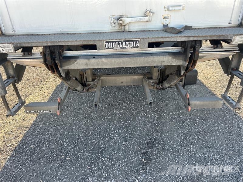 Freightliner M2 106 Sanduk kamioni