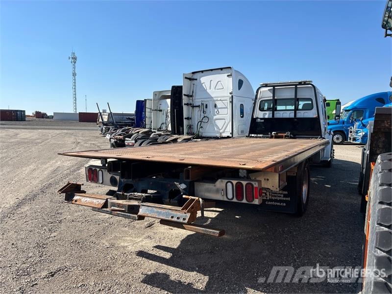 Freightliner M2 106 Recovery vehicles