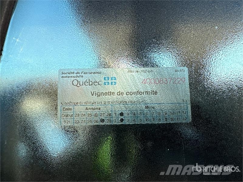 Freightliner M2 106 Cabins and interior