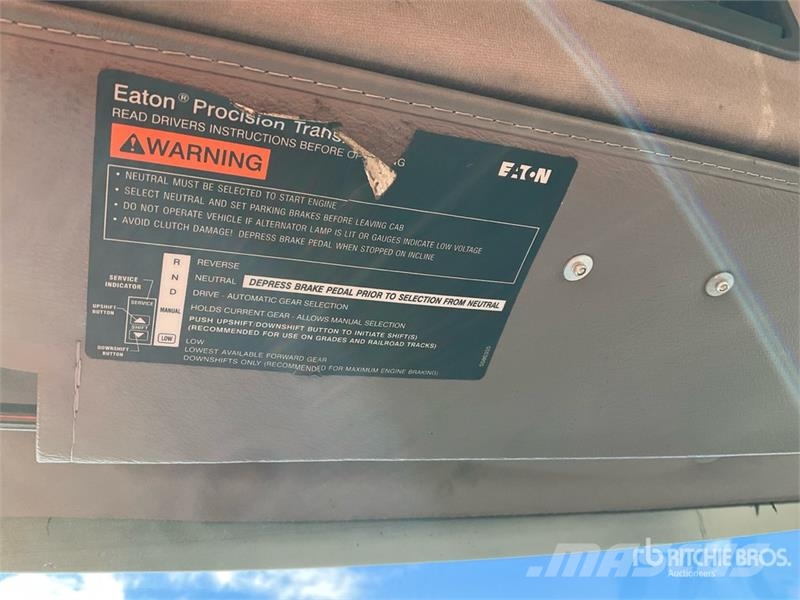 Freightliner M2 106 Грузовики-Рефрижераторы
