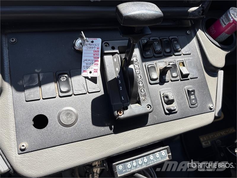 Freightliner M2 106 Прибиральні машини