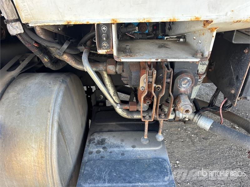 Freightliner M2 106 Camion dei rifiuti