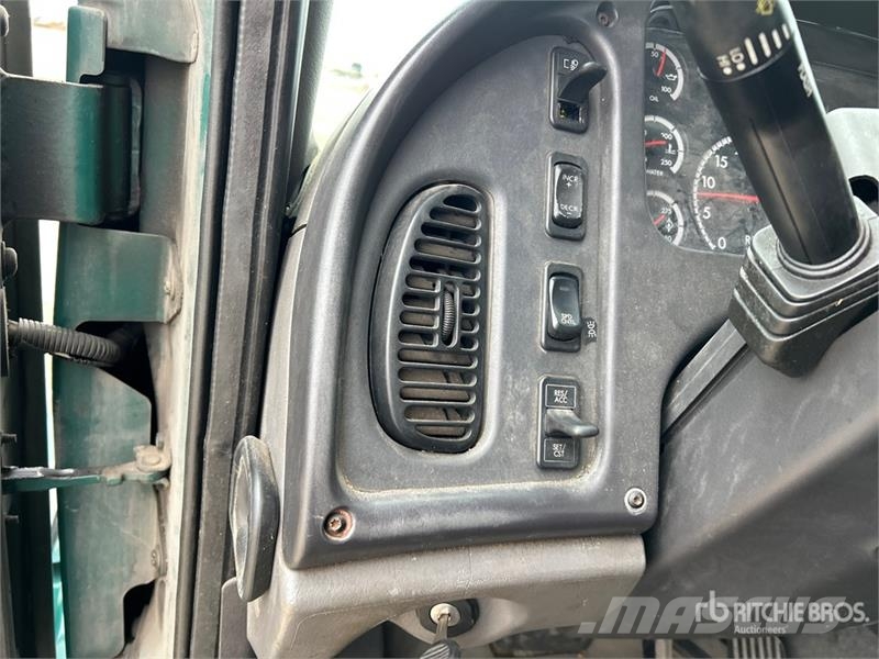Freightliner M2 106 Auto korpe