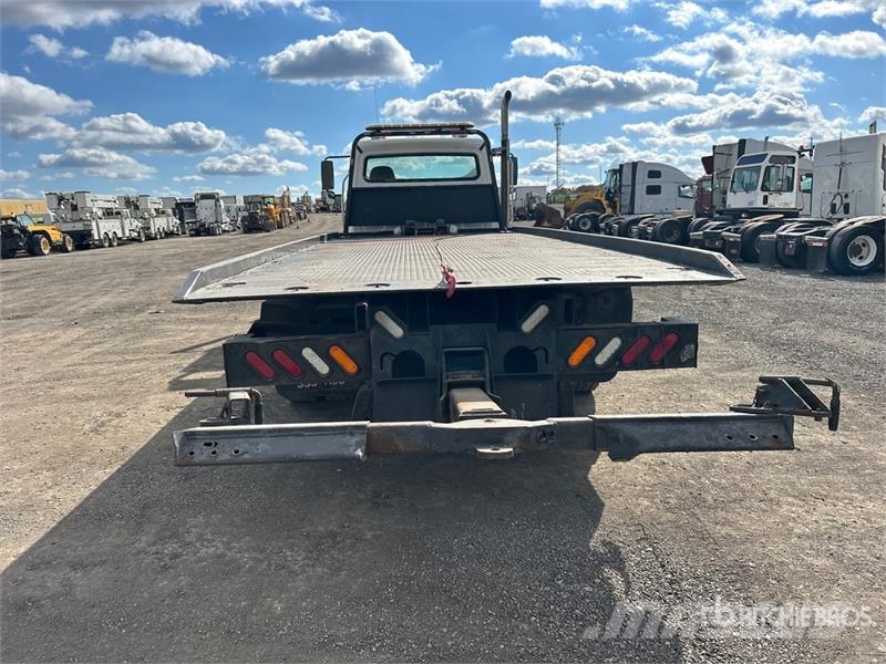 Freightliner M2 106 Vyprošťovací vozidla