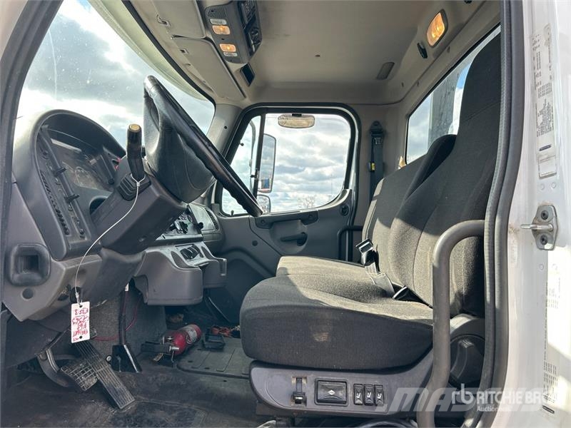 Freightliner M2 106 Vyprošťovací vozidla