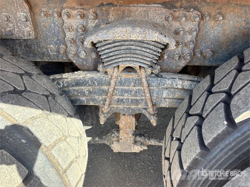 Freightliner M2 106 Camion dei rifiuti