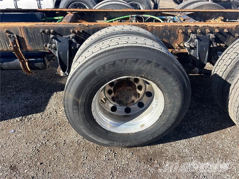 Freightliner M2 106 Kabine i unutrašnjost