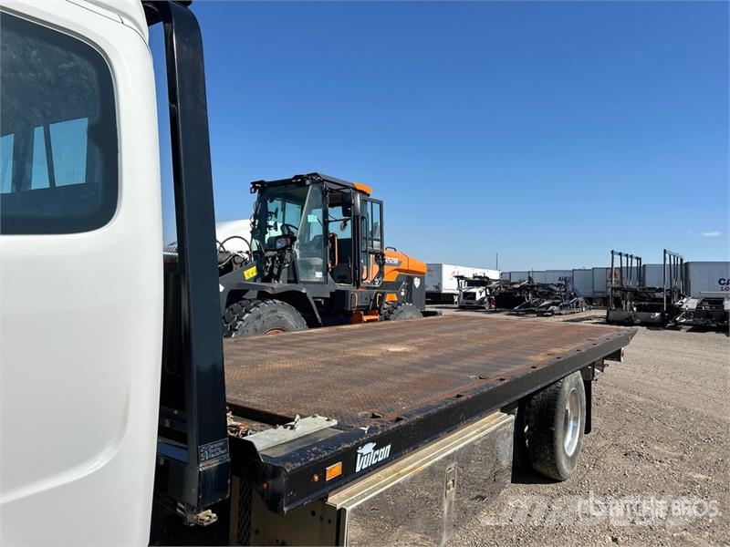 Freightliner M2 106 Recovery vehicles