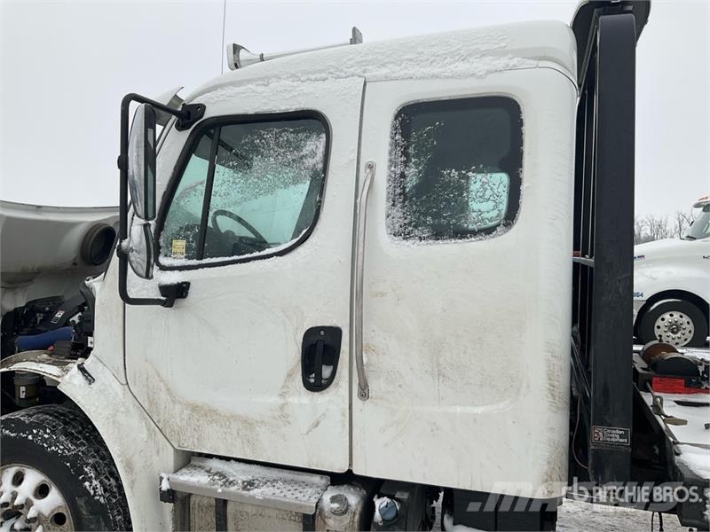 Freightliner M2 106 救援车