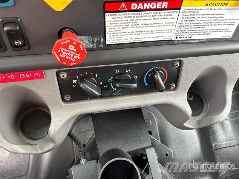 Freightliner M2 106 Truck mounted aerial platforms
