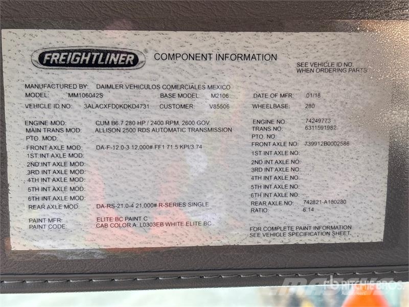Freightliner M2 106 Cabines e interior