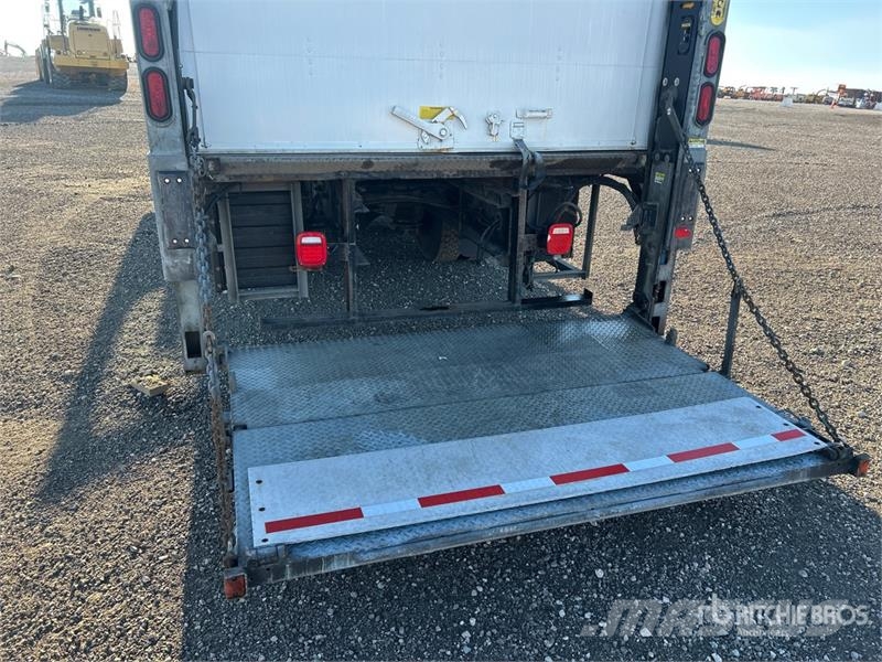 Freightliner M2 106 Isotermos y frigoríficos