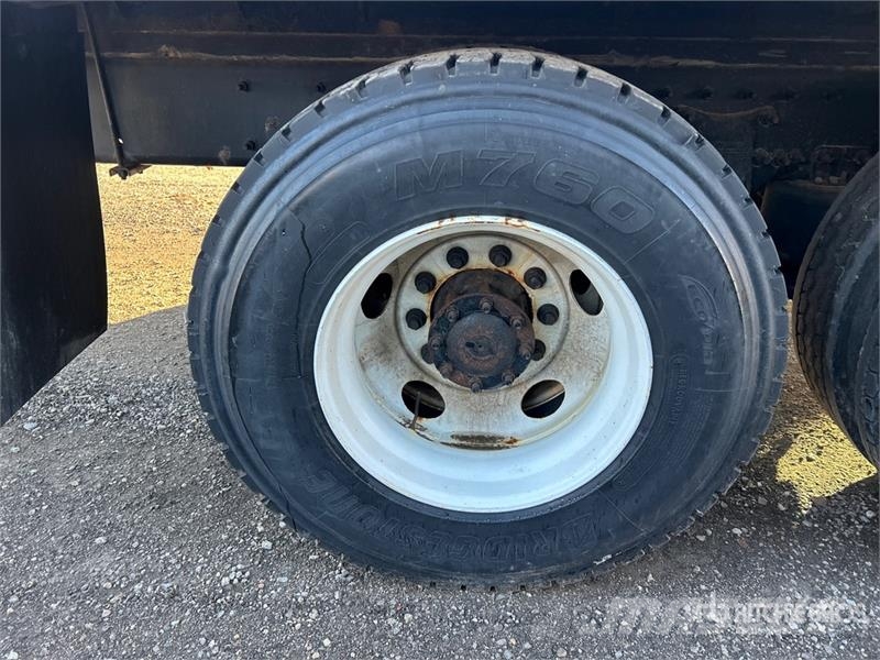 Freightliner M2 106 Frigofrik kamyonlar