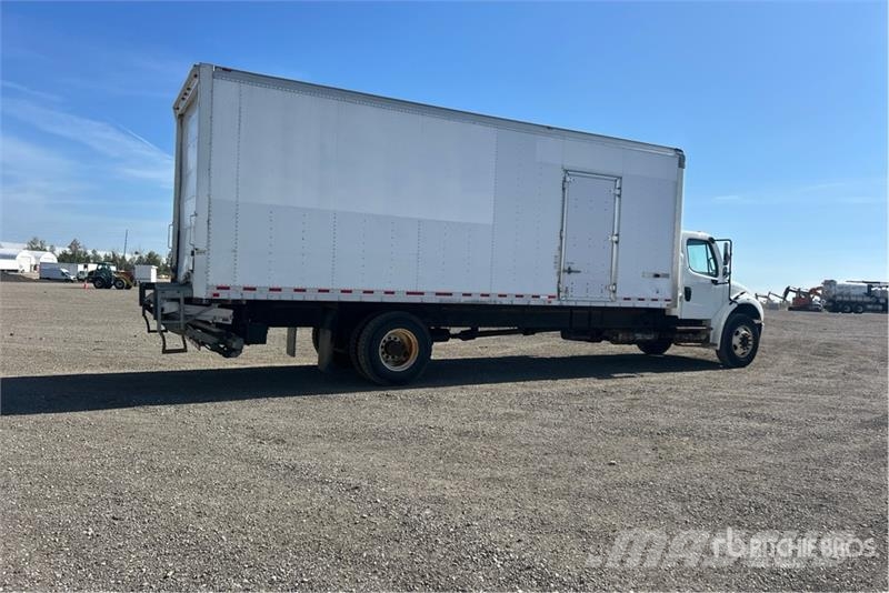 Freightliner M2 106 Sanduk kamioni