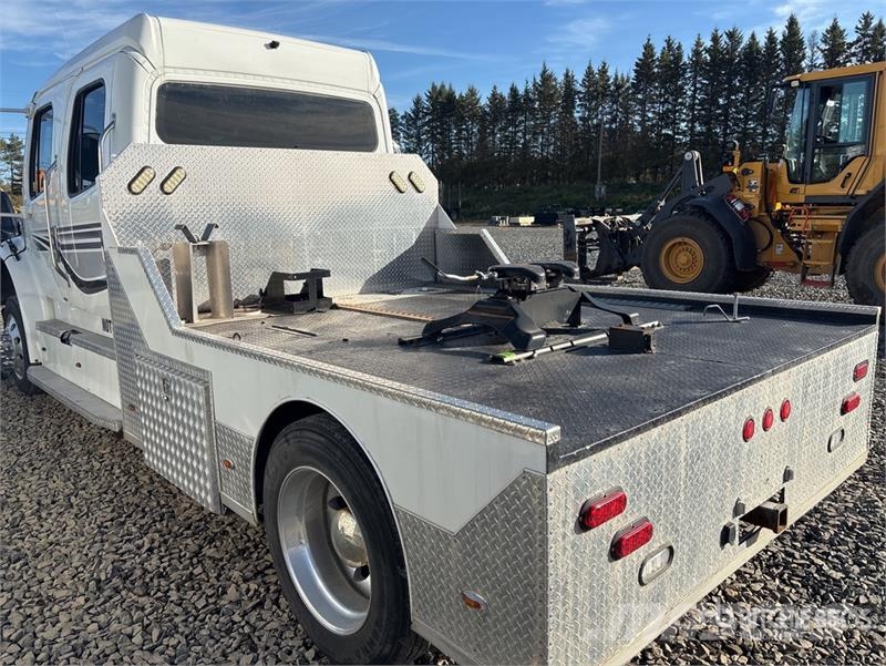 Freightliner M2 106 Vlačilci