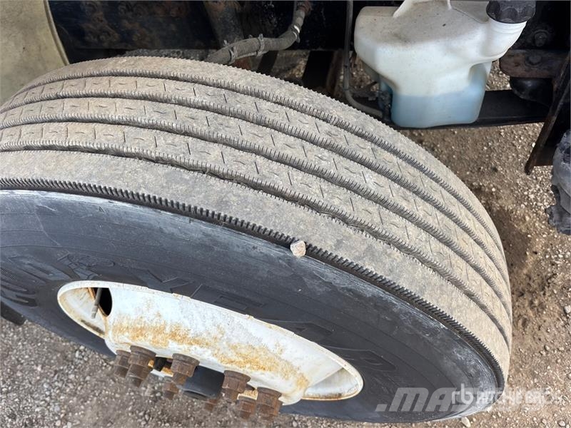 Freightliner M2 106 Camion a temperatura controllata