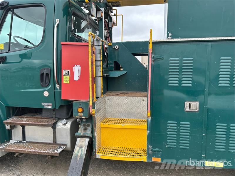 Freightliner M2 106 Auto korpe