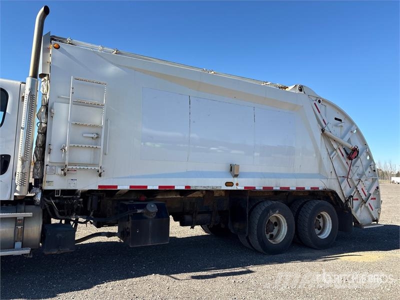 Freightliner M2 106 Απορριμματοφόρα