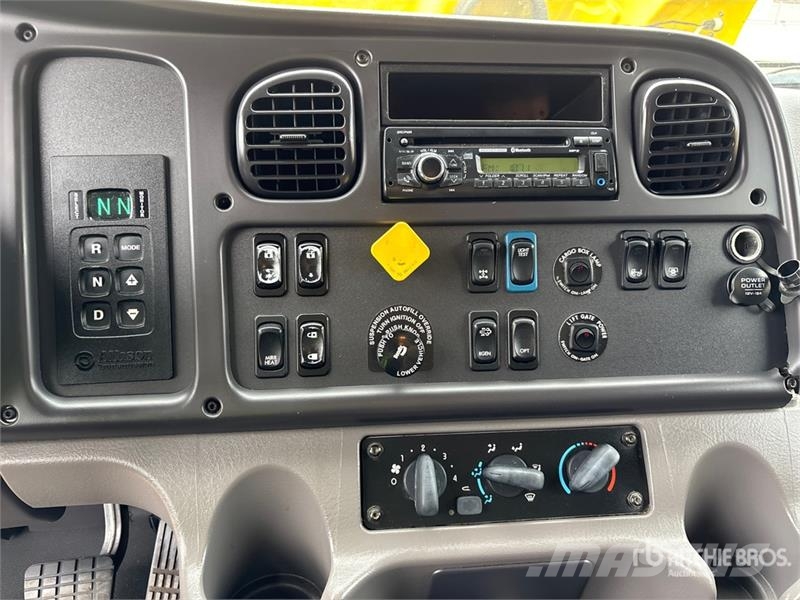 Freightliner M2 106 Skåpbilar Kyl/Frys/Värme