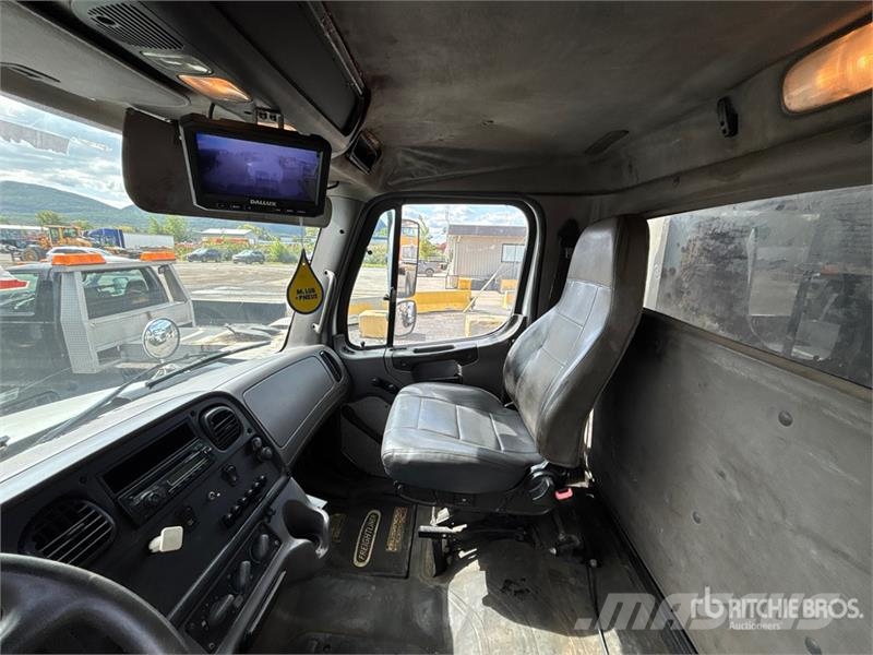 Freightliner M2 106 Kamioni za otpad