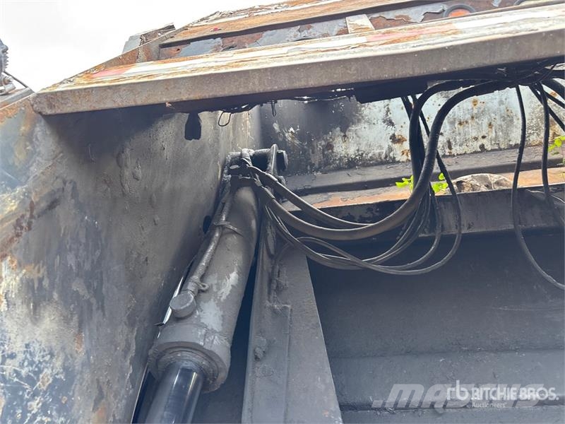 Freightliner M2 106 Kamioni za otpad
