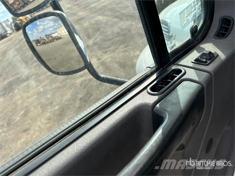 Freightliner M2 106 Vyprošťovací vozidla