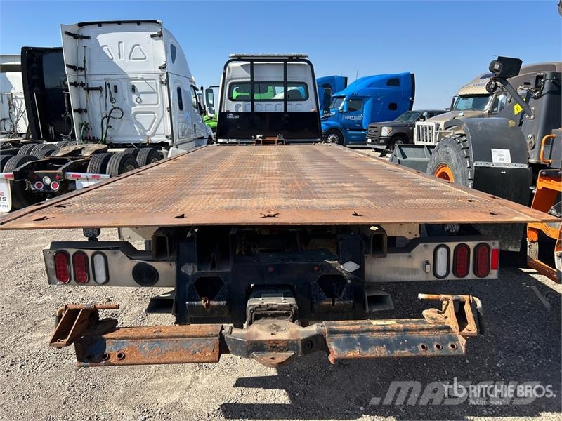 Freightliner M2 106 Recovery vehicles